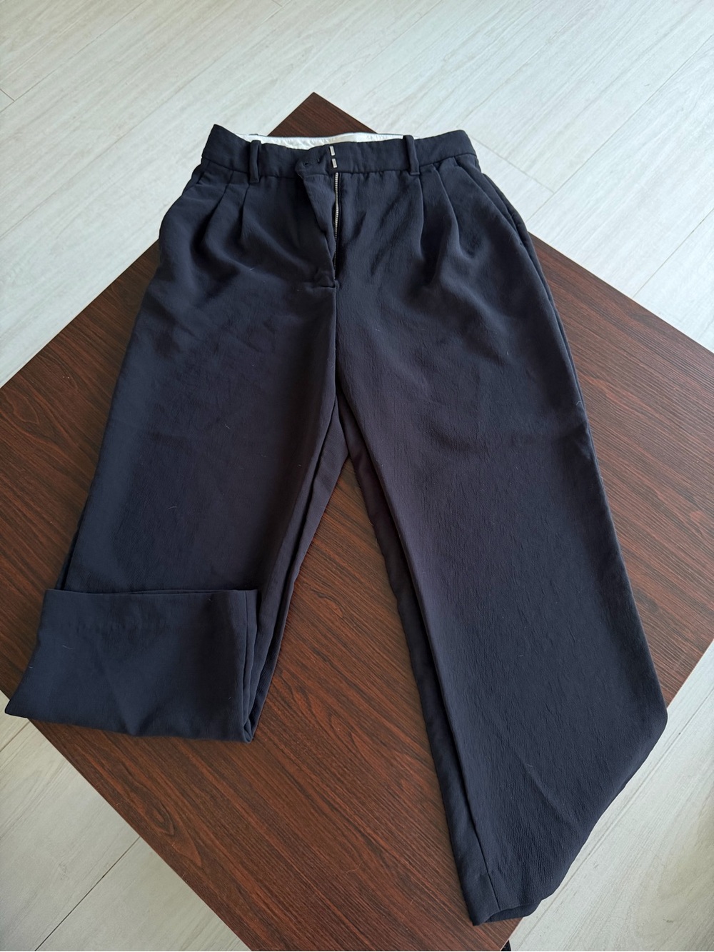 Aritzia Black Wilfred The Effortless Pant™️ Cropped Wide-Leg Pants